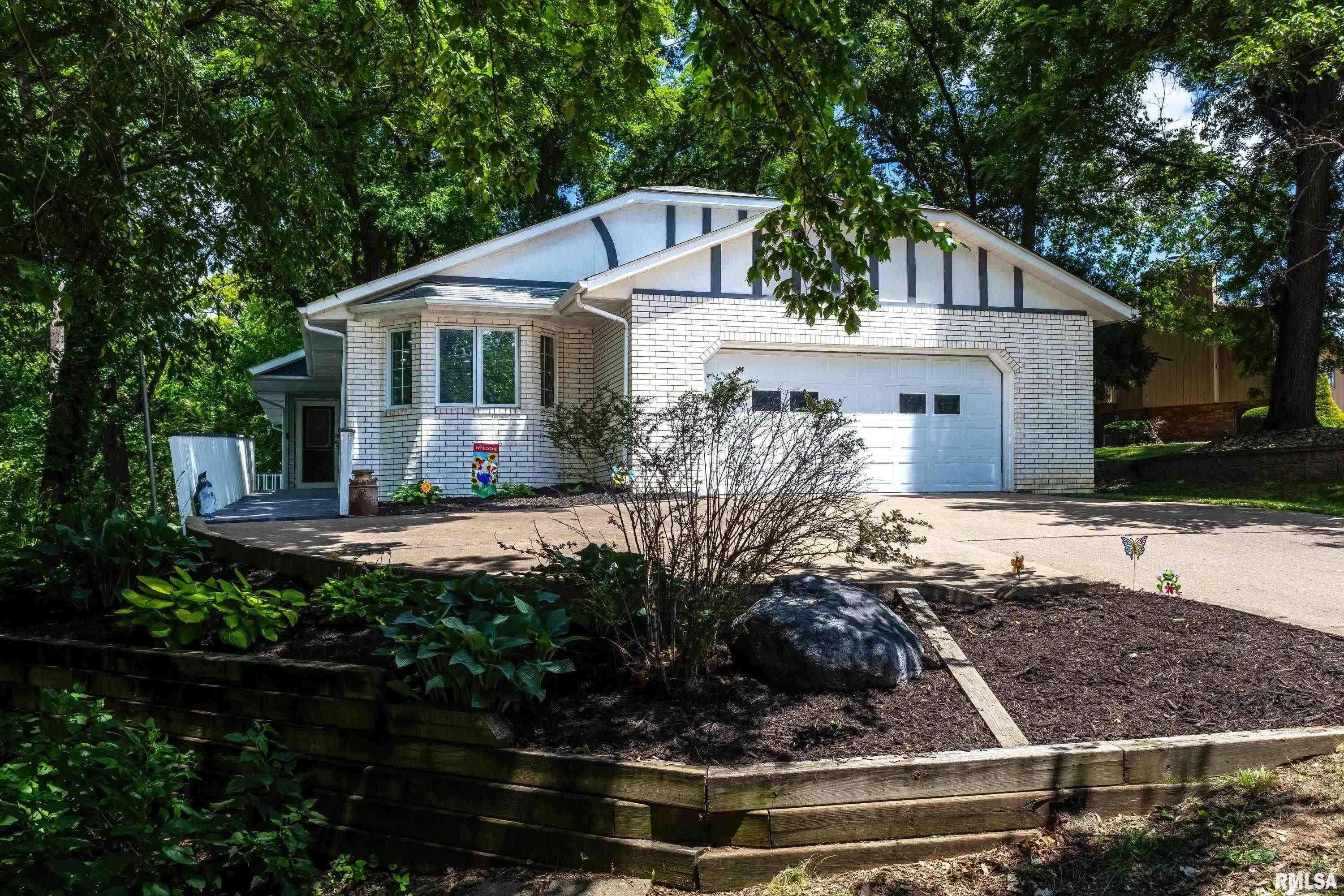 East Moline, IL 61244,885 47TH AVE