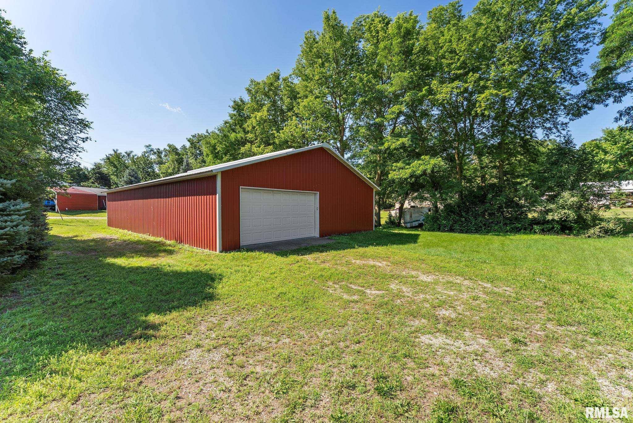 New Boston, IL 61272,209 ILLINOIS ST