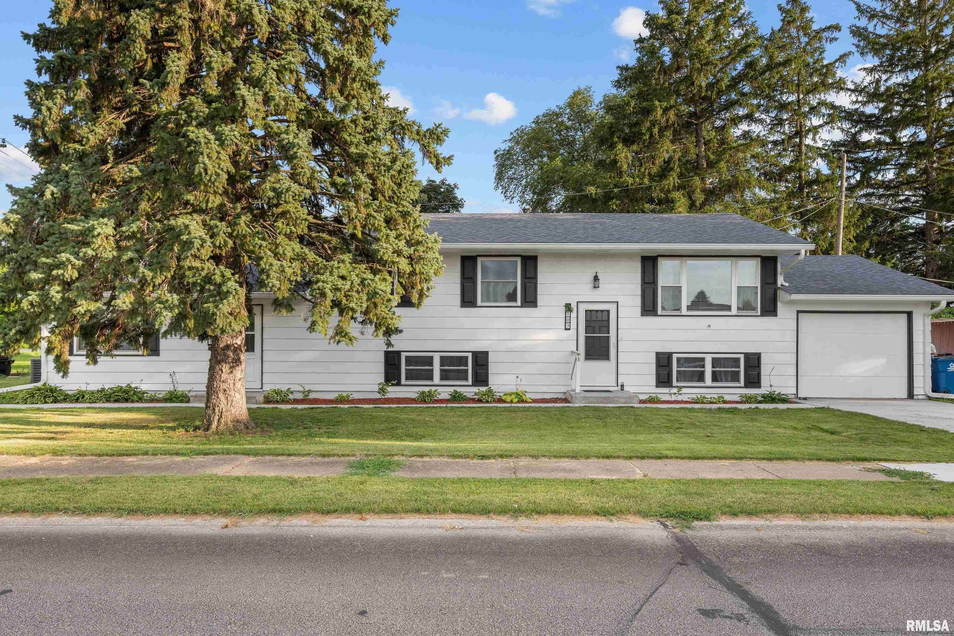 Eldridge, IA 52748,101 W SHERIDAN DR