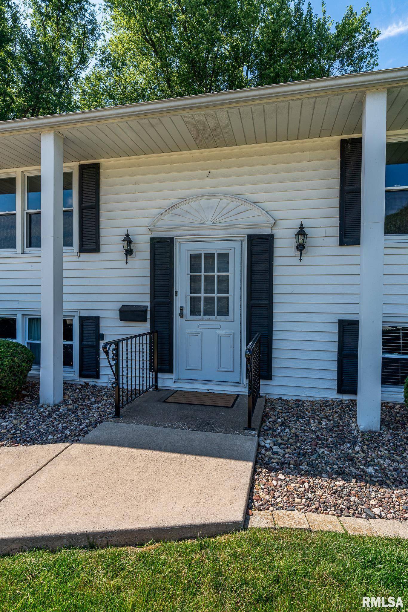 Moline, IL 61265,4718 19TH AVE