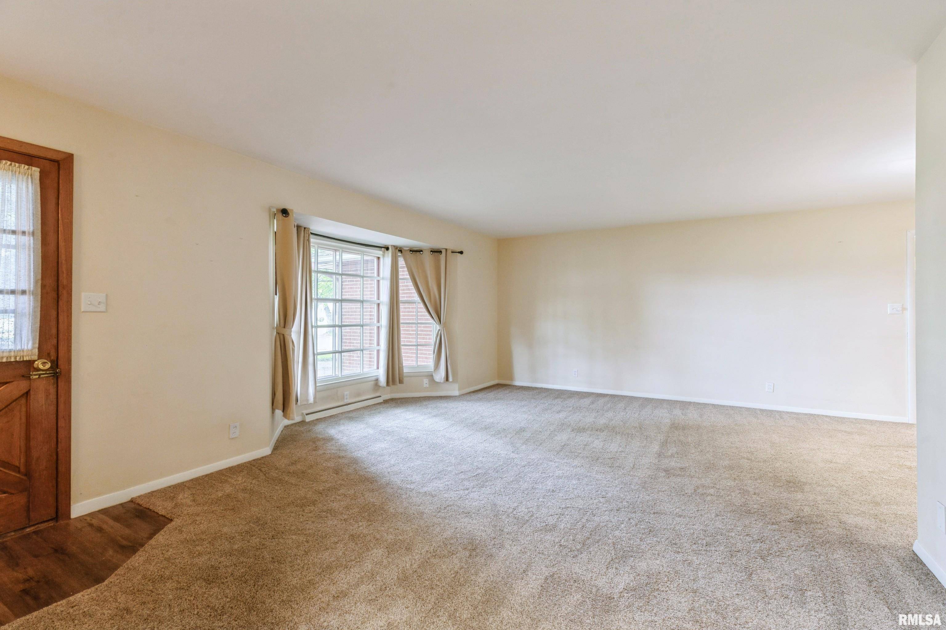 Clinton, IA 52732,1136 BOBETTA CT