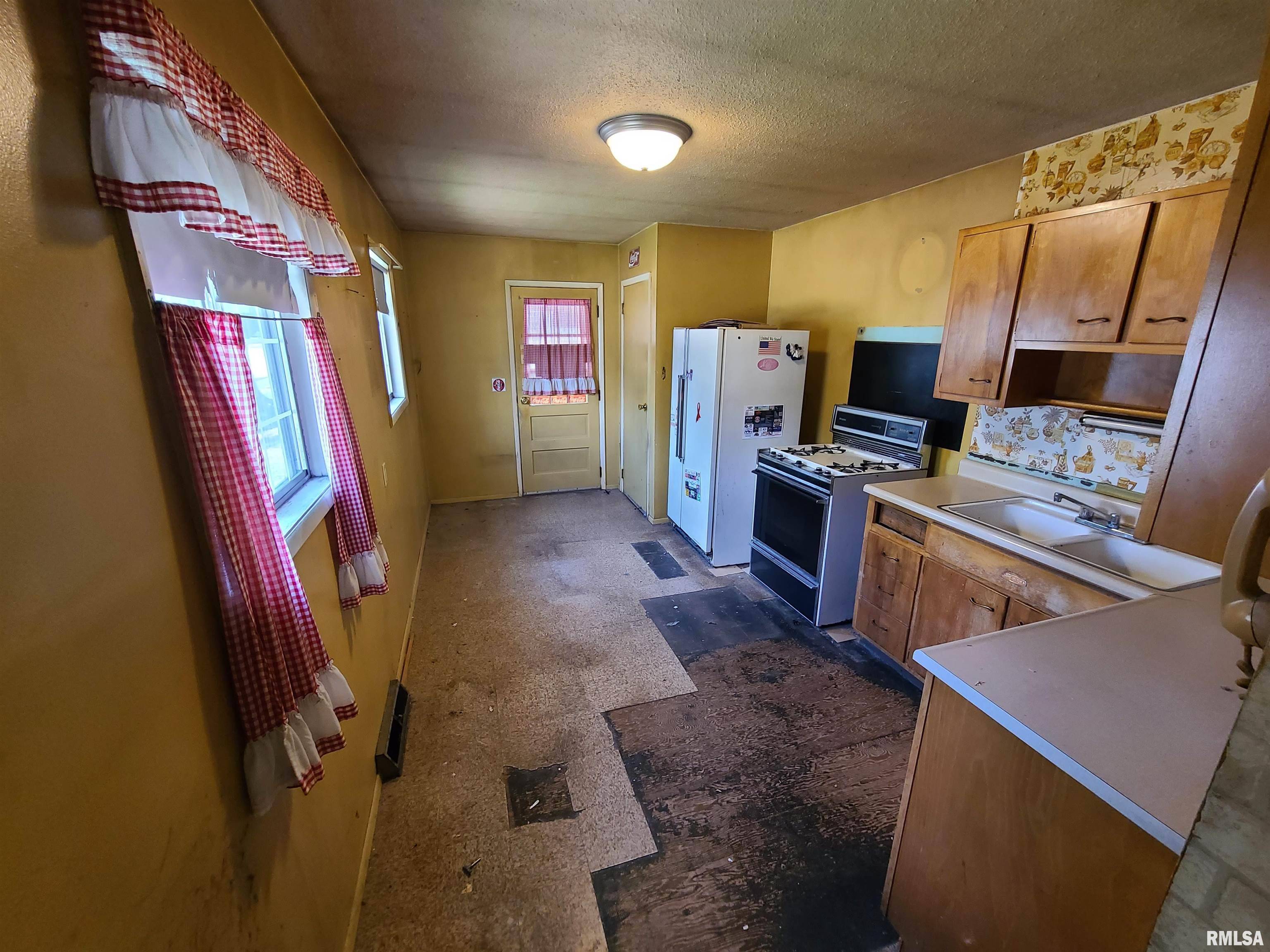 Davenport, IA 52804,2930 N LINCOLN AVE