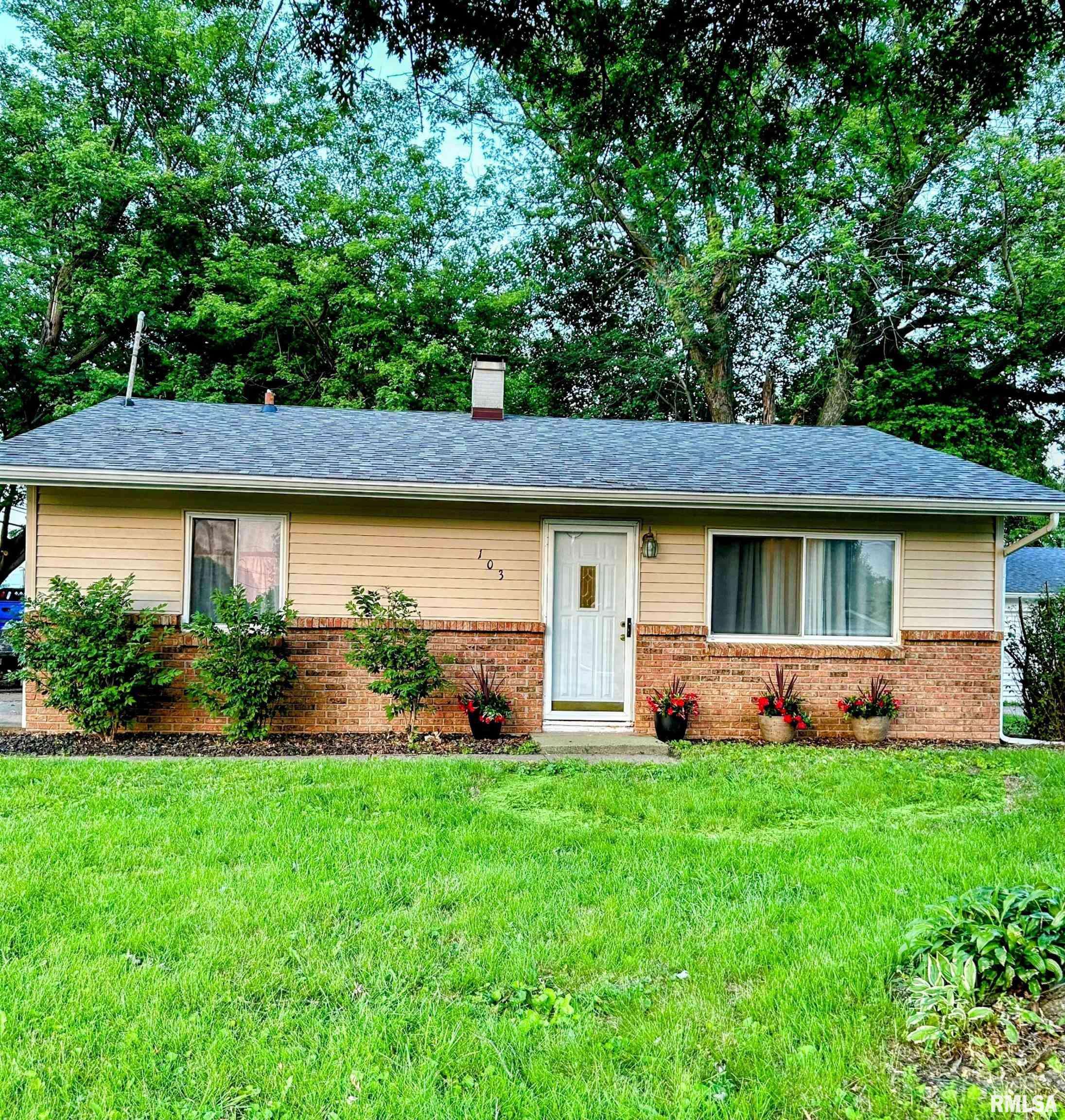 Coal Valley, IL 61240,103 W 5TH ST