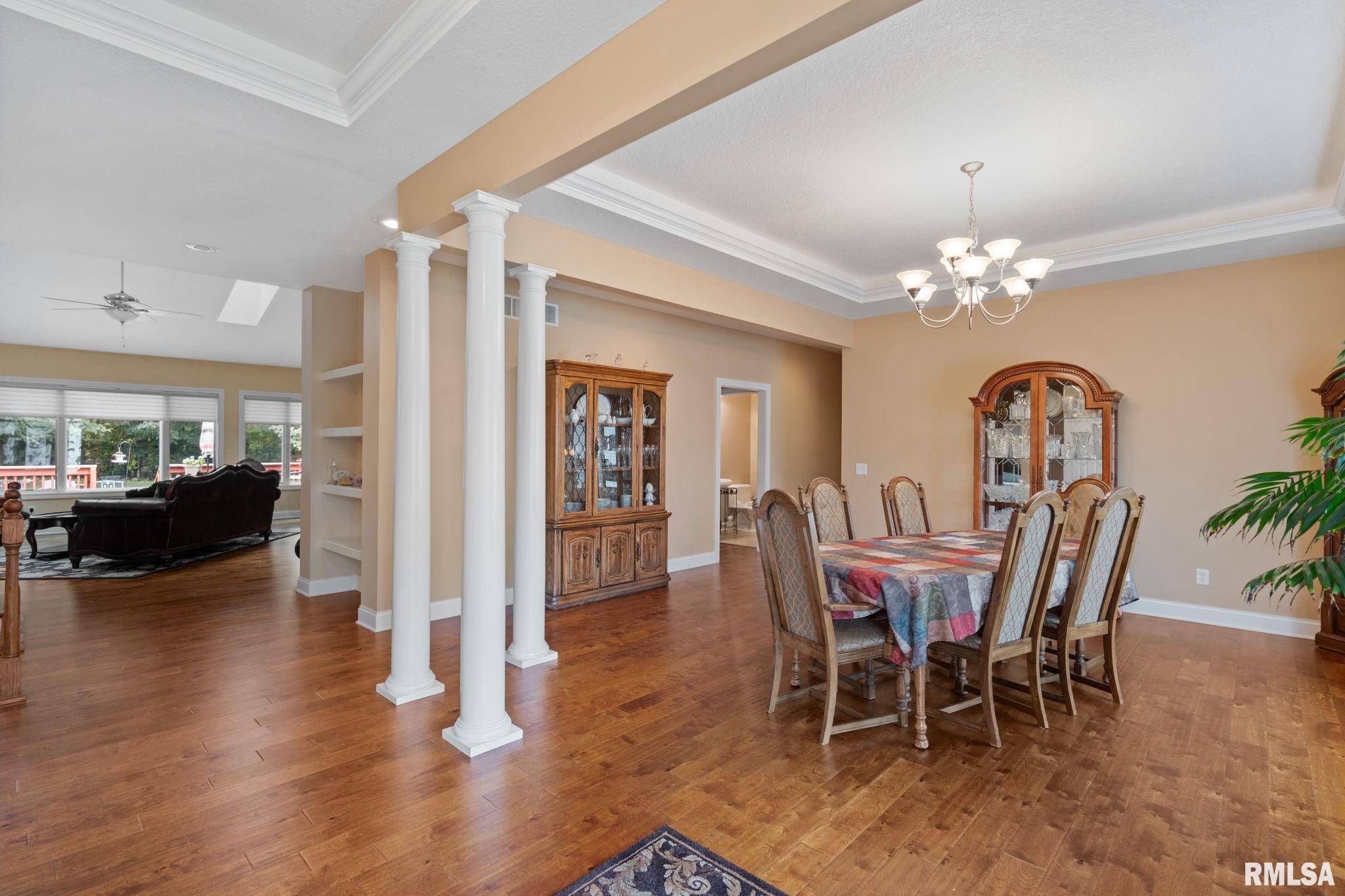 East Moline, IL 61244,2987 16TH Street Court