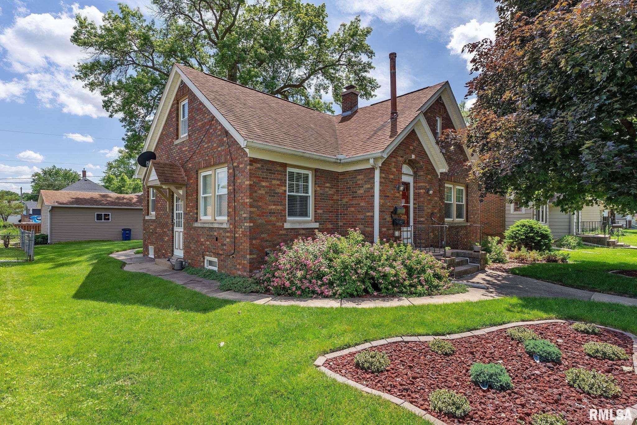 Moline, IL 61265,2424 18TH Avenue A