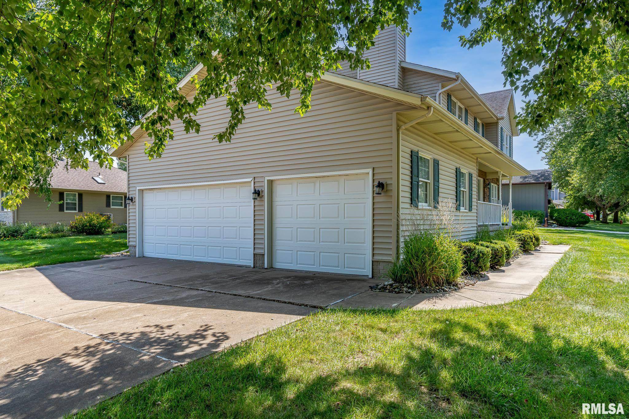 Coal Valley, IL 61240,701 E 6TH ST