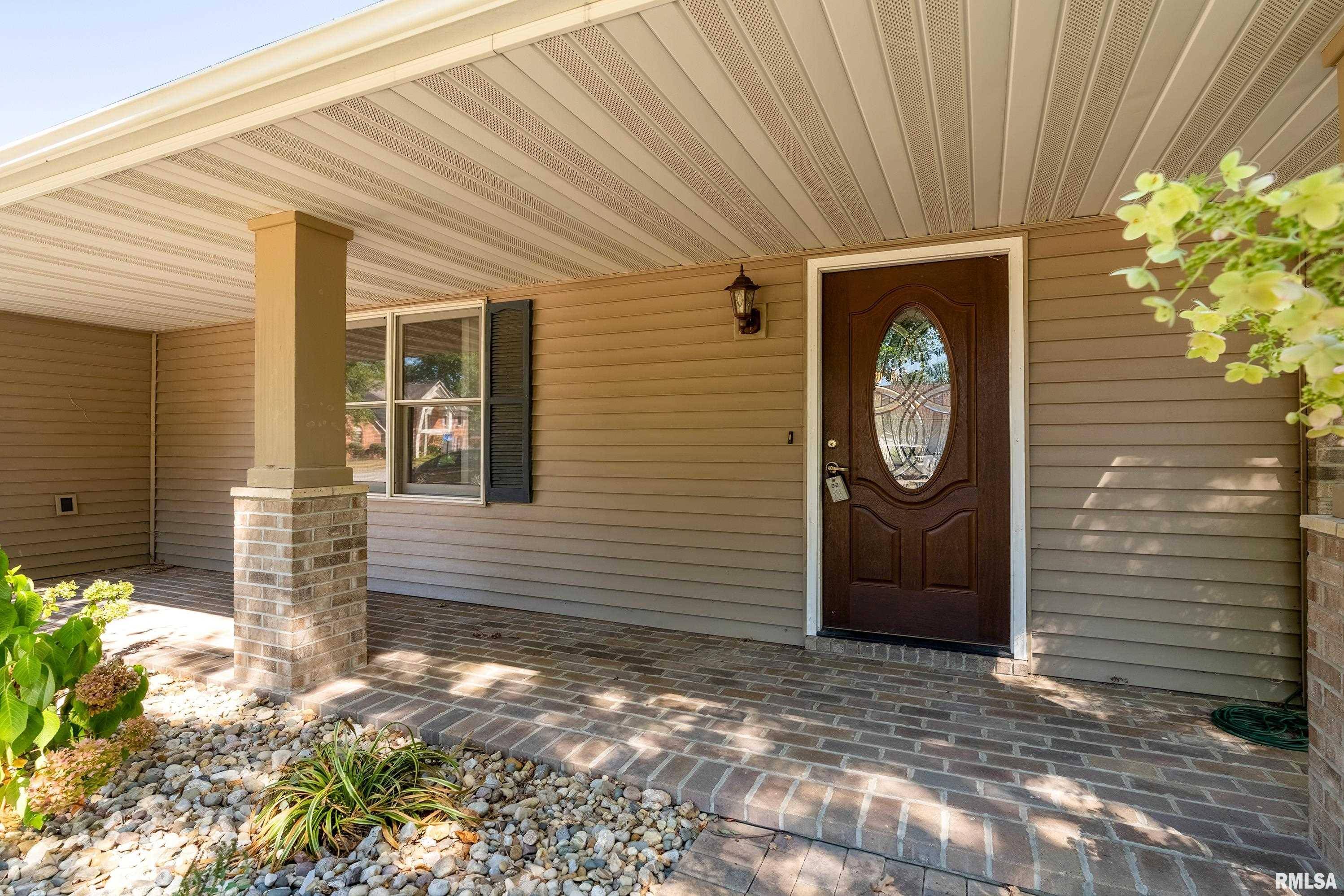 Marion, IL 62959,1703 DAWN DR