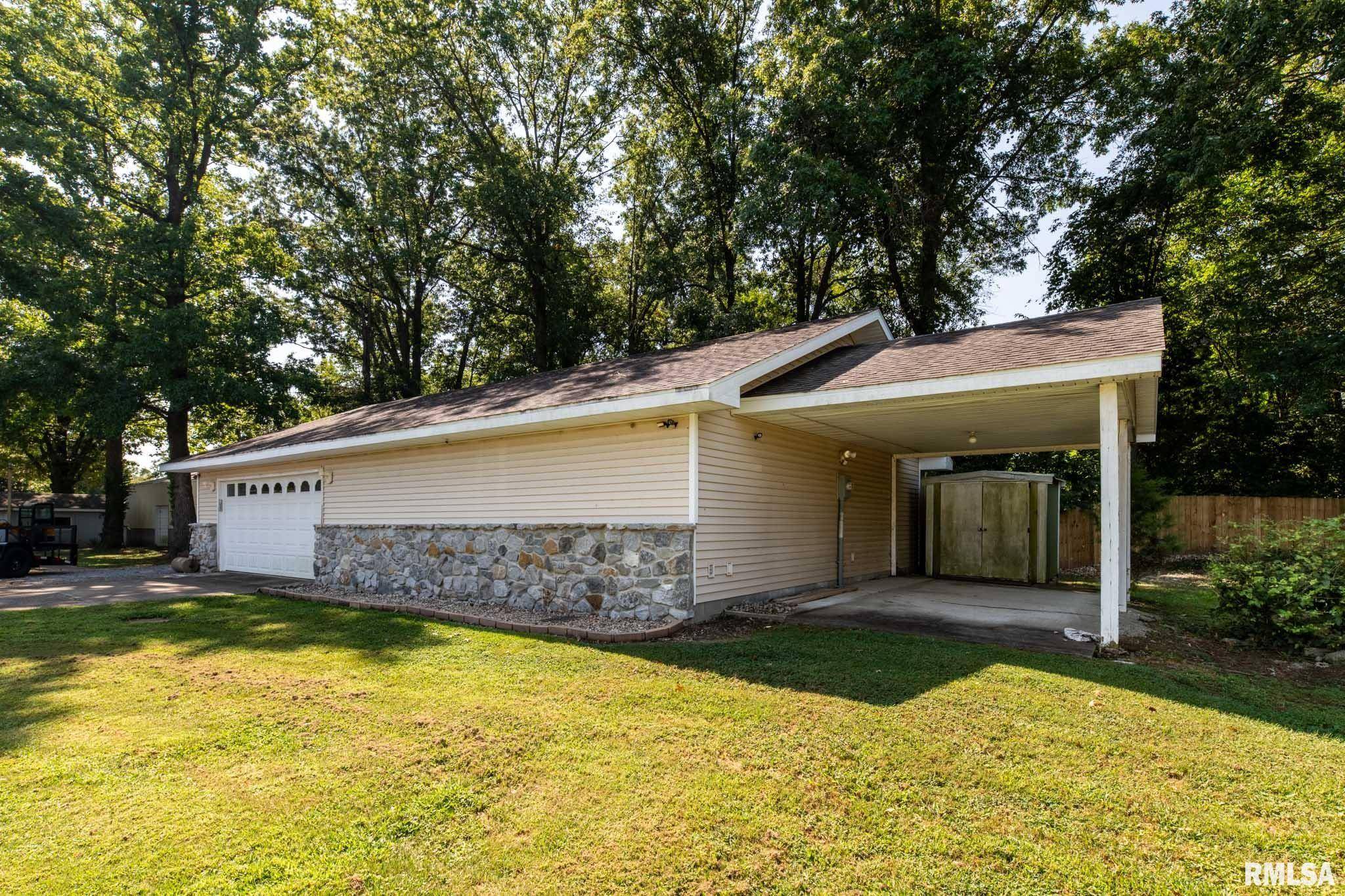 West Frankfort, IL 62896,000 E Candy Cane LN