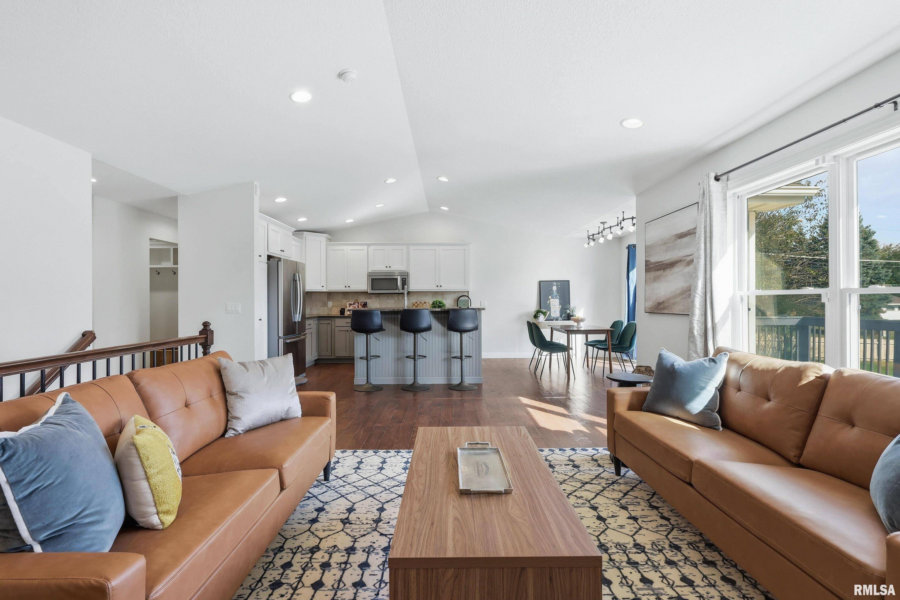 Bettendorf, IA 52722,5767 EVERGREEN PL