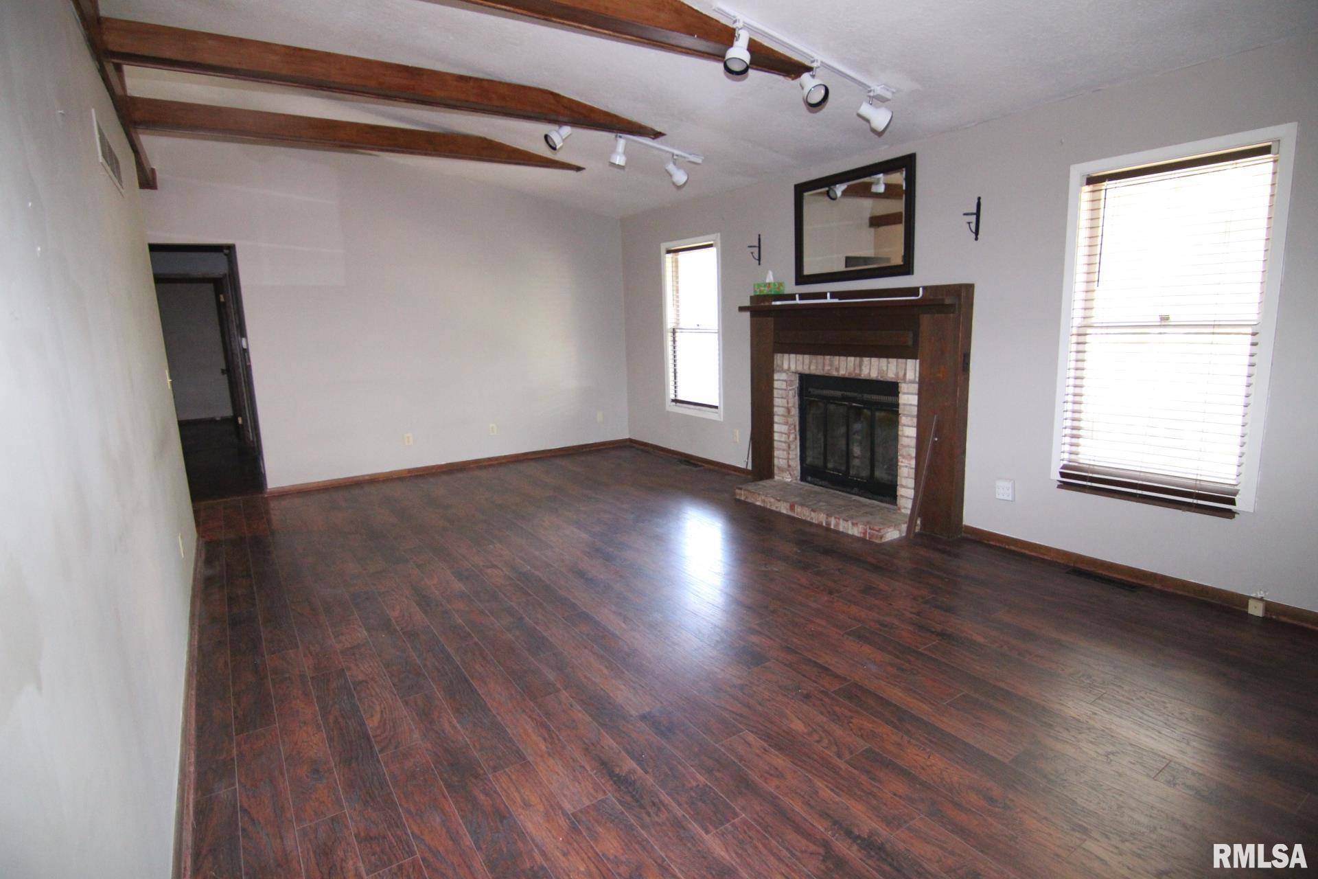 Blue Grass, IA 52726,5 E TIMBERLINE DR