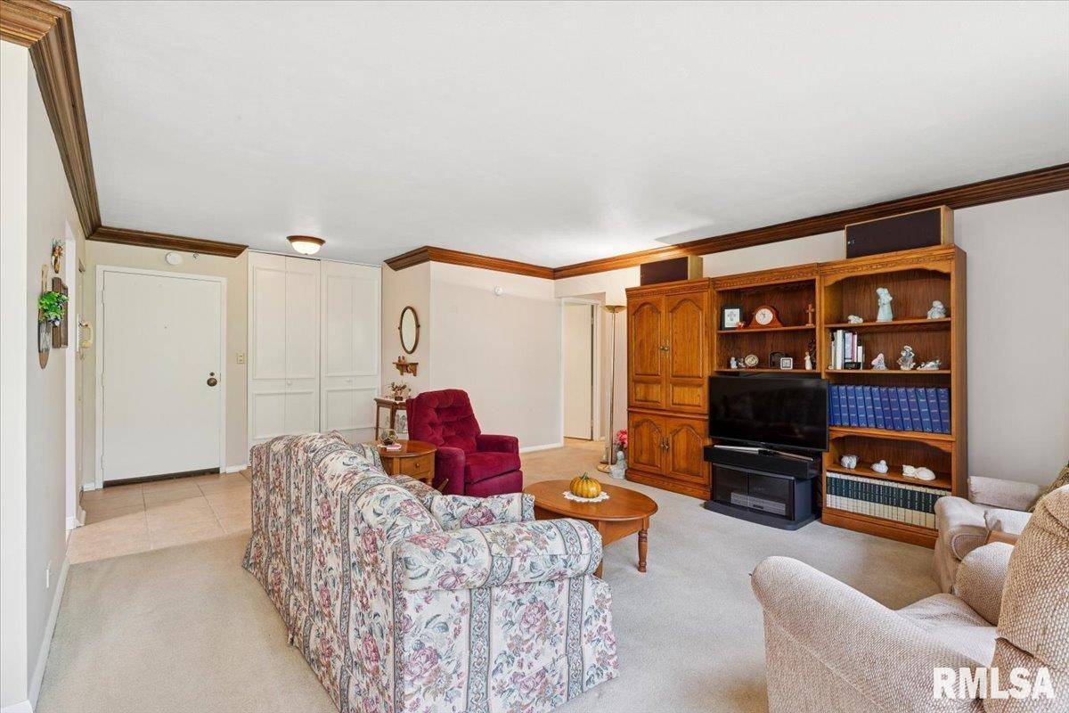 East Moline, IL 61244,1800 7TH ST #2A