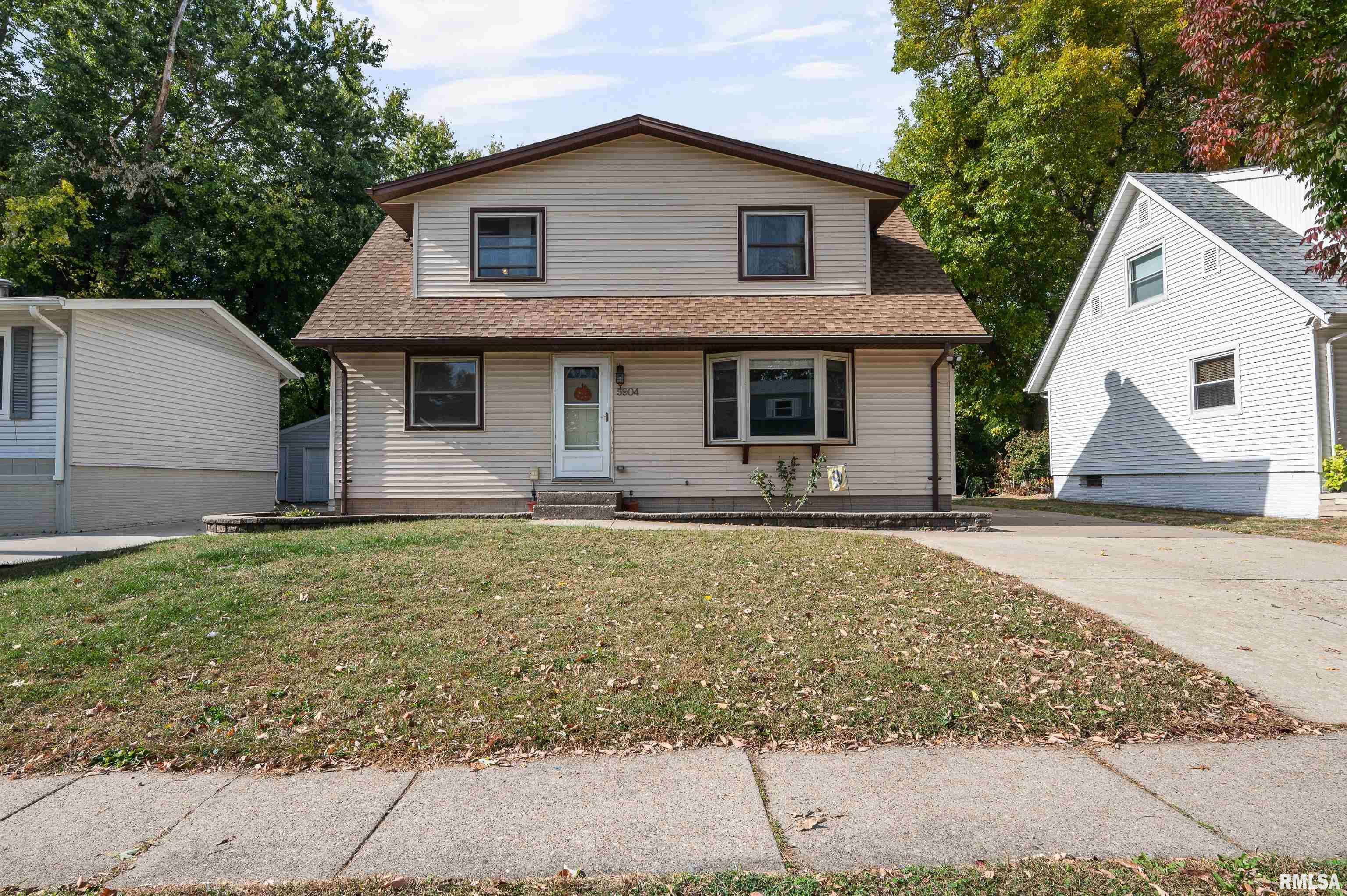 Davenport, IA 52806,5904 HILLANDALE RD