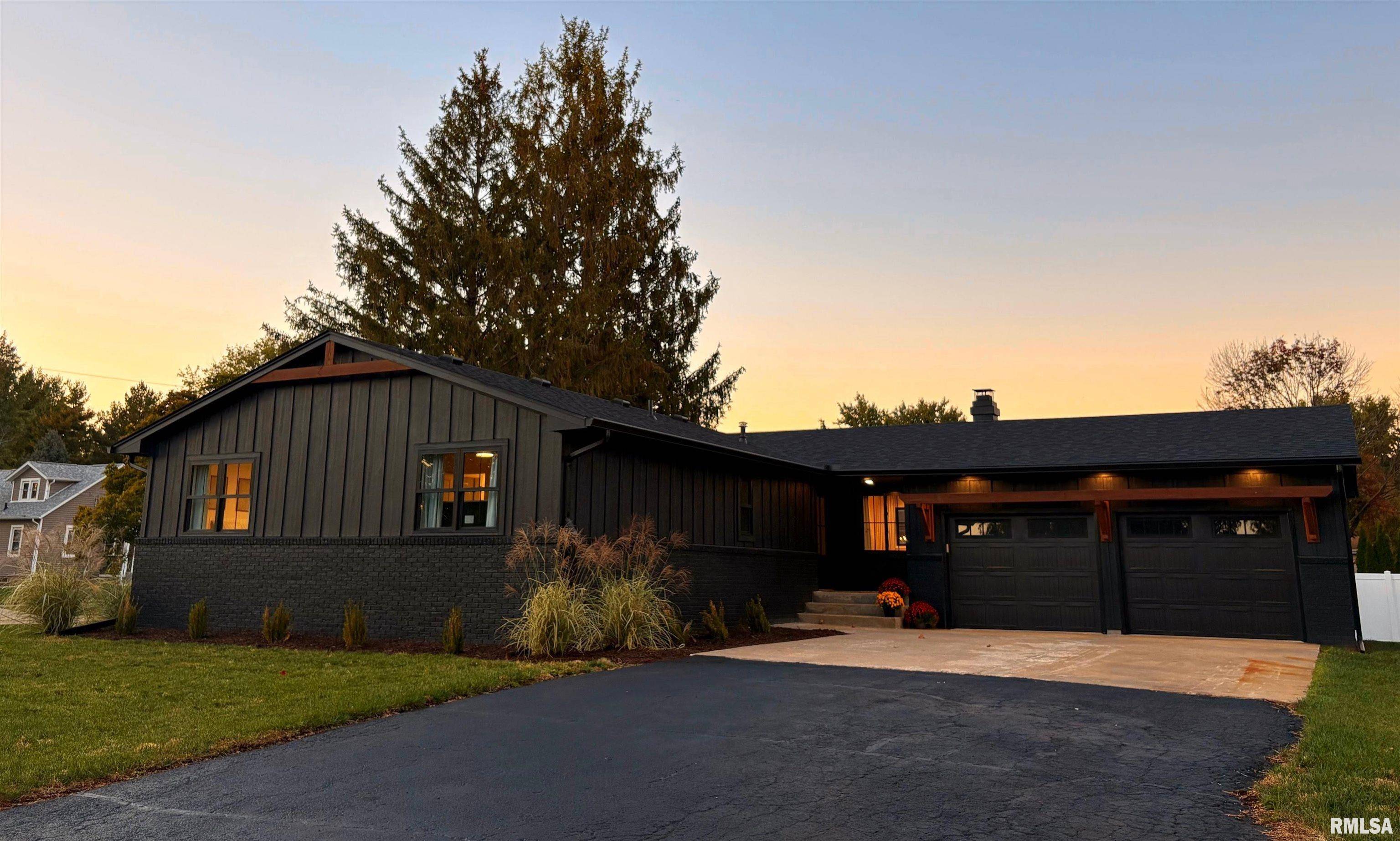 Geneseo, IL 61254,505 E LOCUST ST