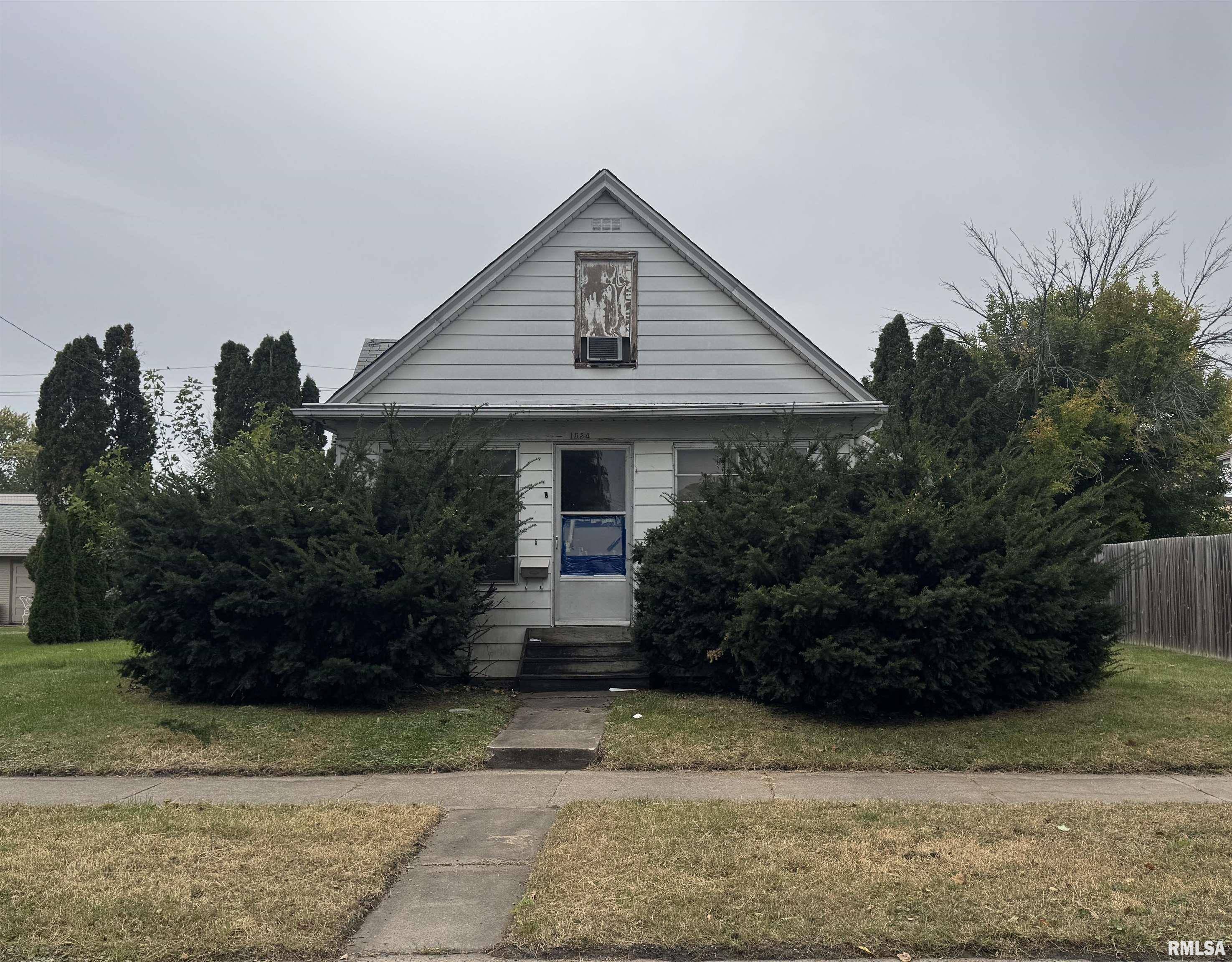 Rock Island, IL 61201,1534 39TH ST