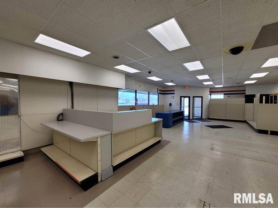 Colona, IL 61241,500 Green Park AVE