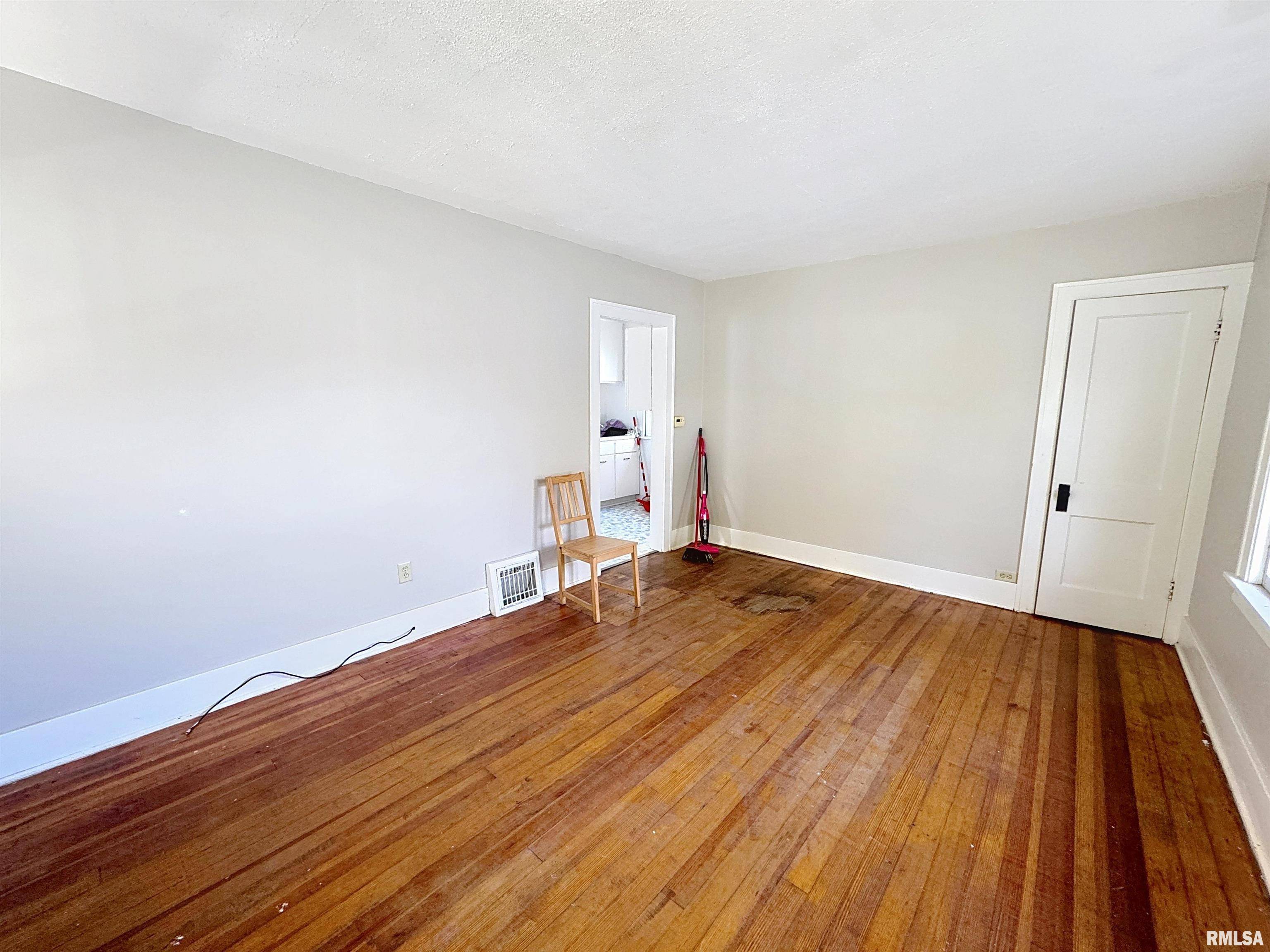 Rock Island, IL 61201-5122,2212 39TH ST