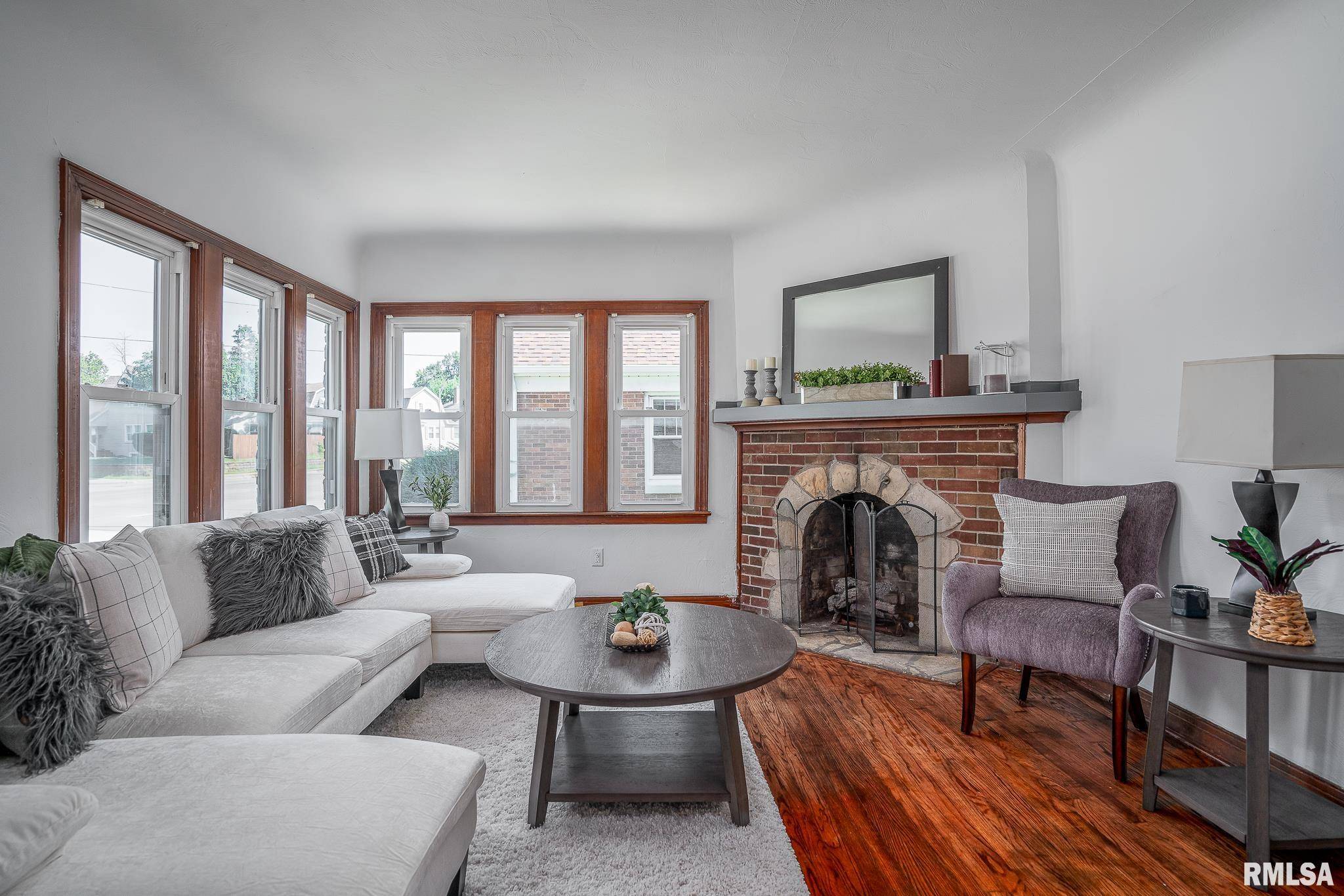 Moline, IL 61265,2424 AVENUE OF THE CITIES