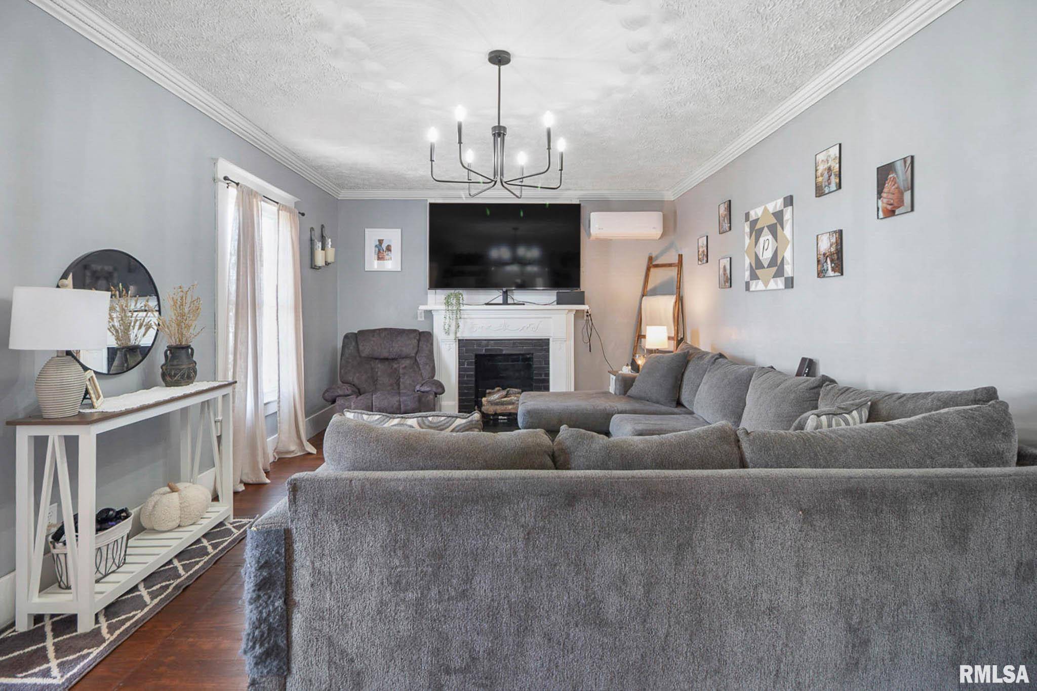 Galatia, IL 62935,104 E LOCUST ST