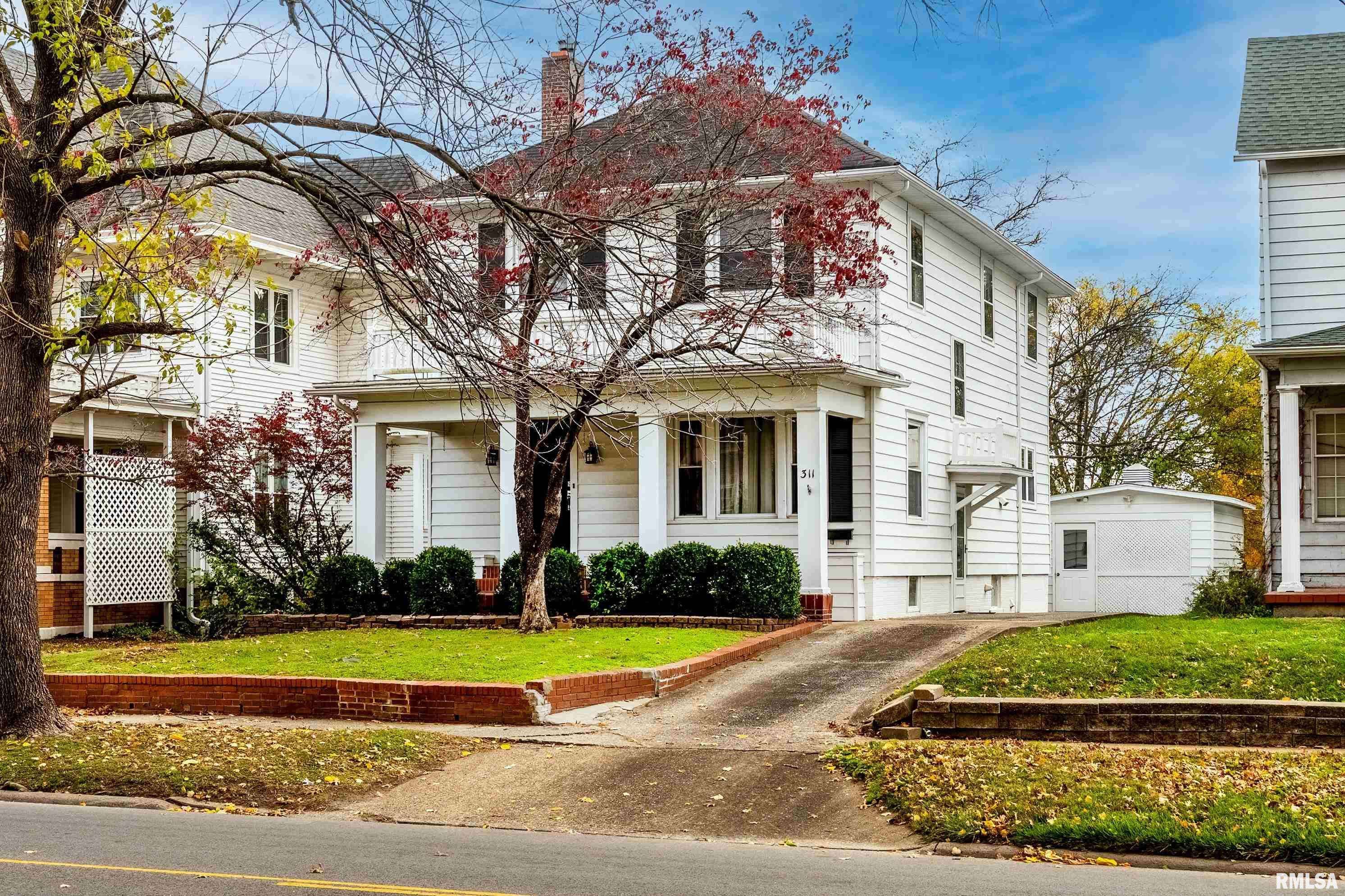 Harrisburg, IL 62946,311 W POPLAR ST