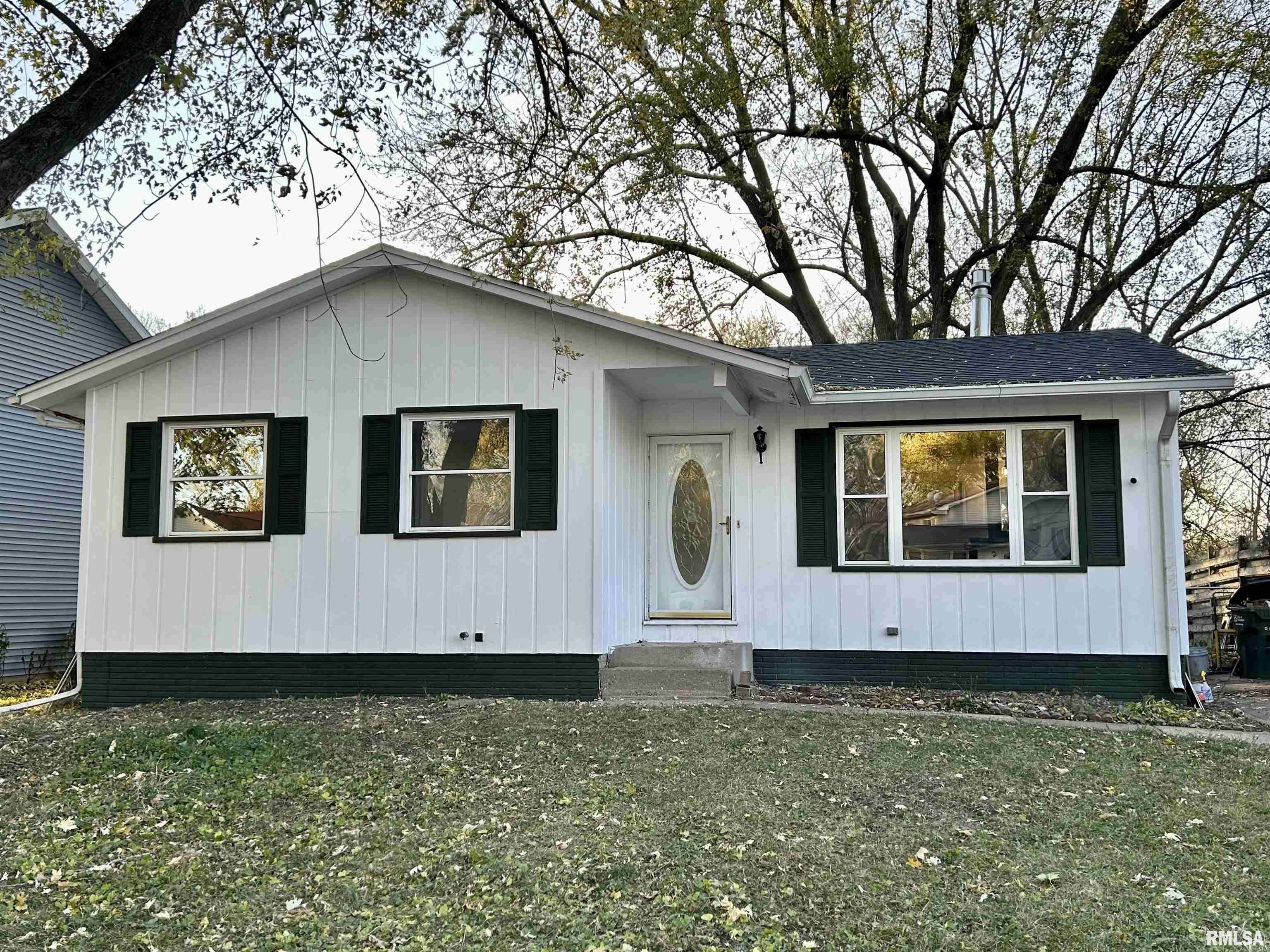 Davenport, IA 52806,5812 HILLANDALE RD