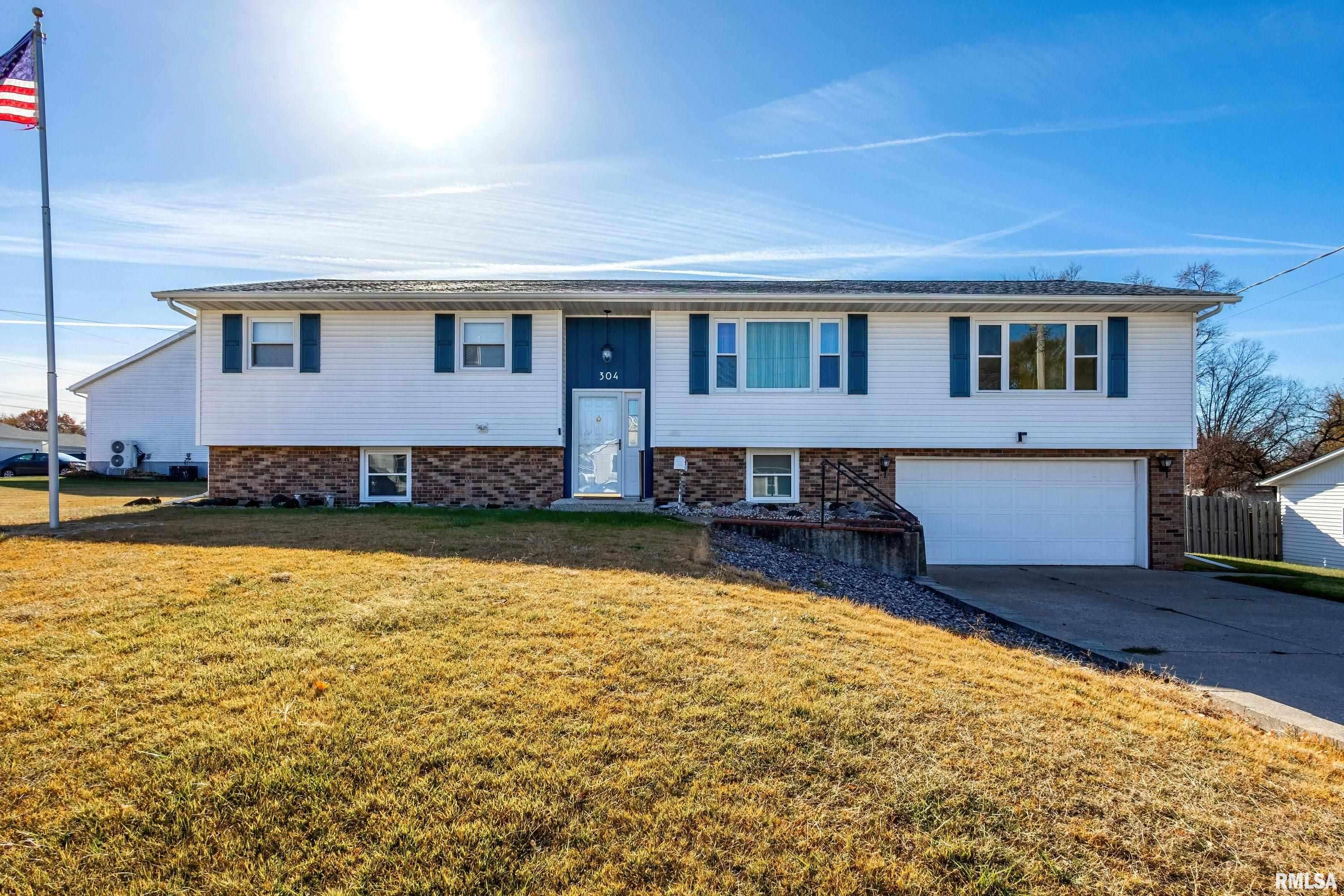 Colona, IL 61241,304 4TH AVE