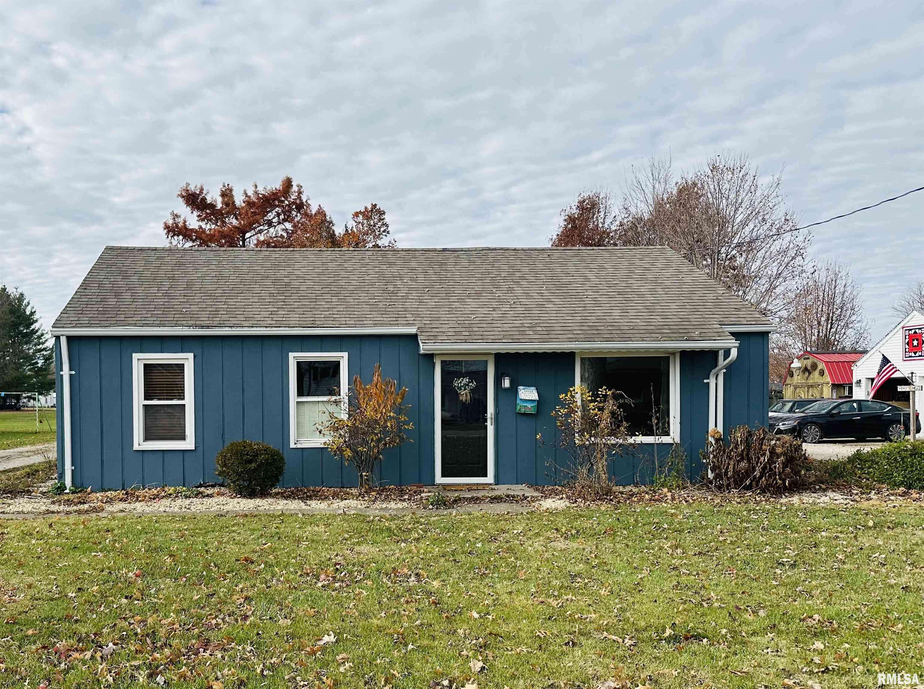 Wyoming, IL 61491,402 N MADISON ST