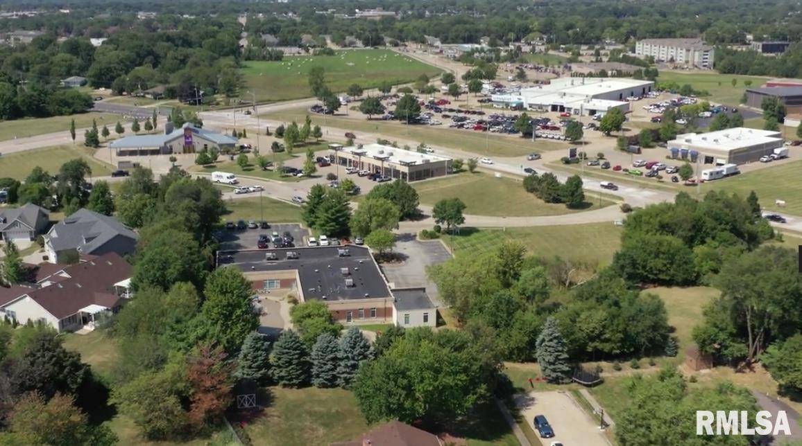 Bettendorf, IA 52722,3280 RIDGE PT #BLDG2