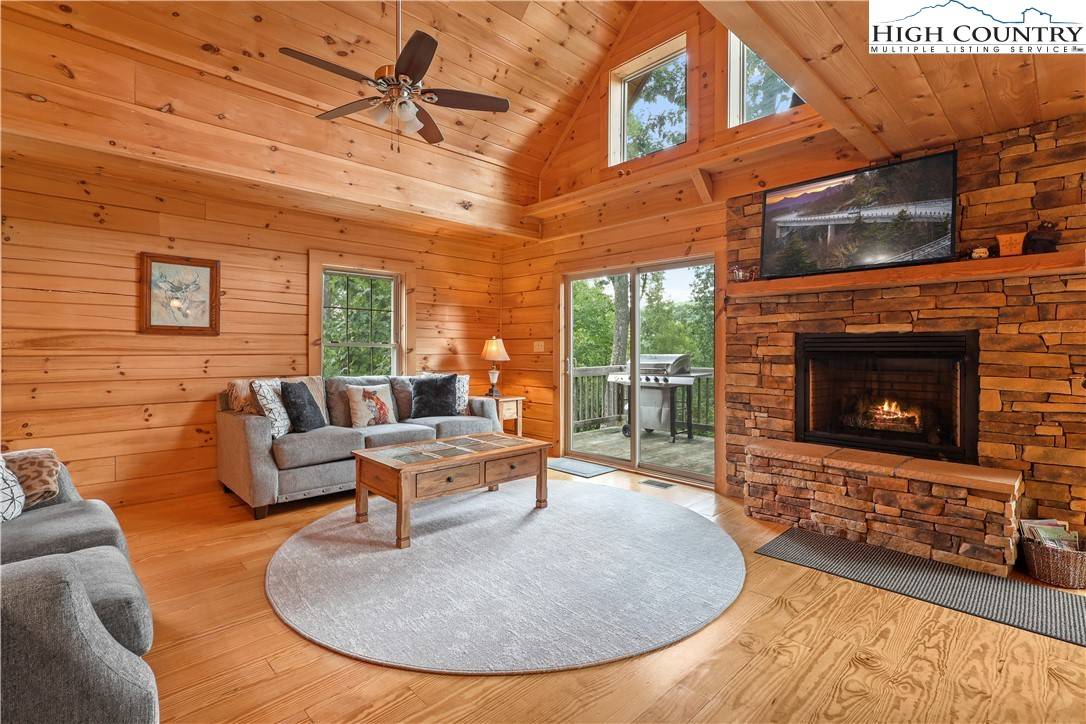 Elk Park, NC 28622,122 Shadow Stream LN