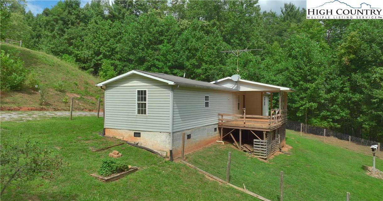 Purlear, NC 28665,910 Summit Ridge RD