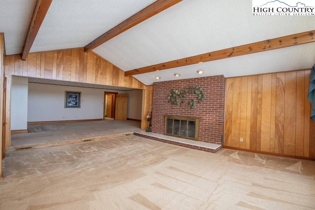 Conover, NC 28613,3616 County Home RD