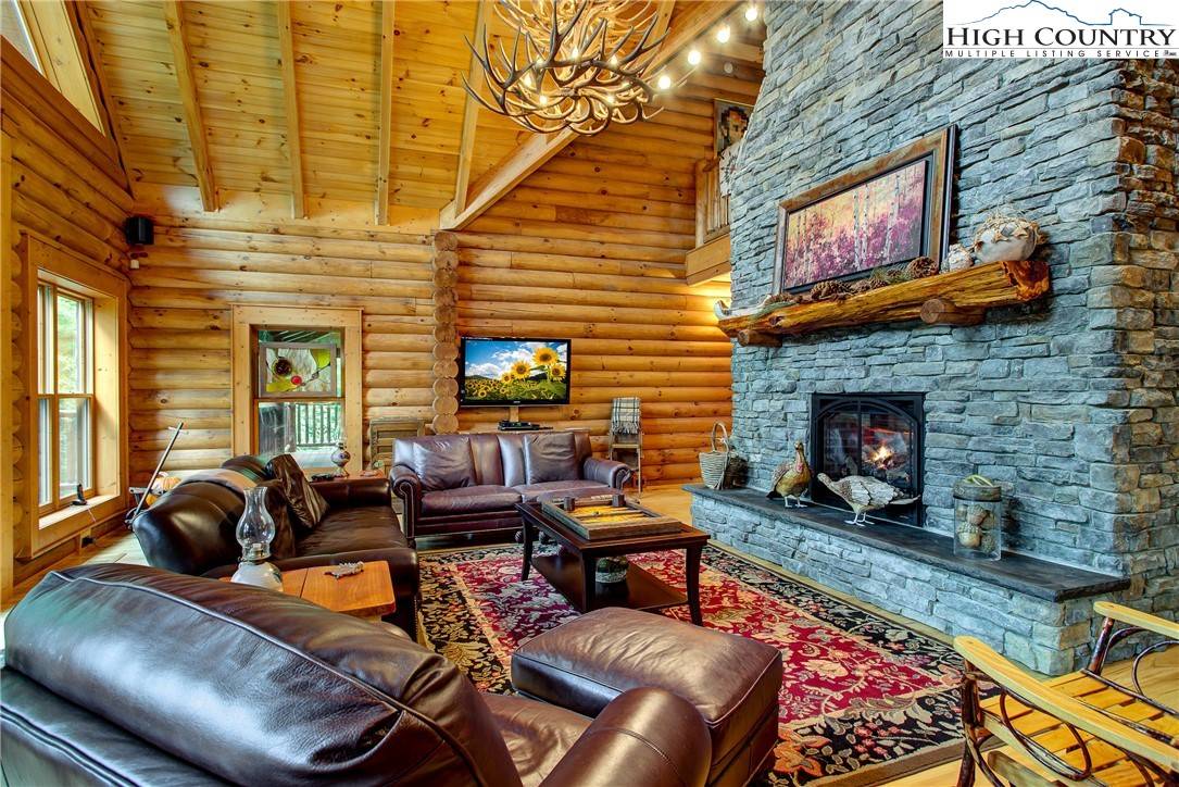Purlear, NC 28665,502 Cascade RUN