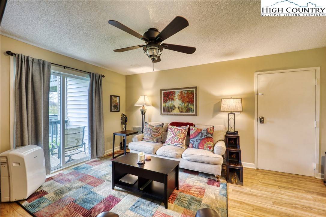 Beech Mountain, NC 28604,301 Pinnacle Inn RD #1101