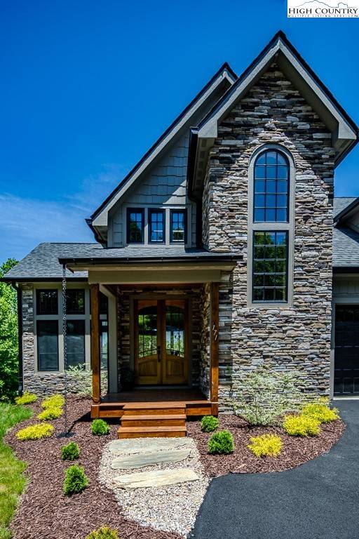 Vilas, NC 28692,171 Pleasant View DR