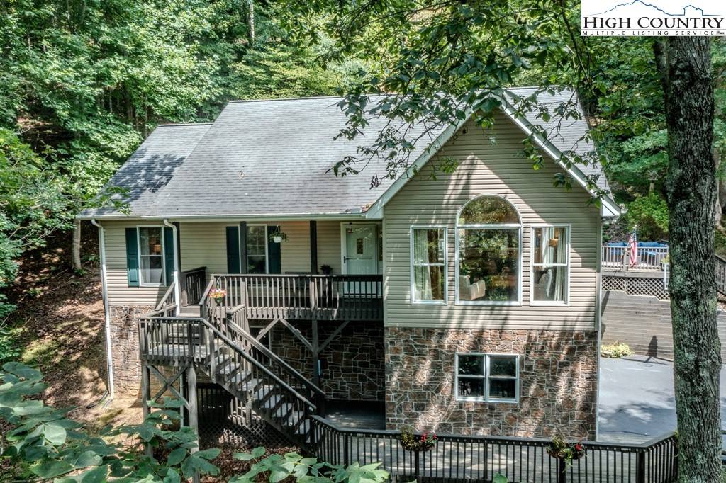 Banner Elk, NC 28604,563 Old Hartley RD