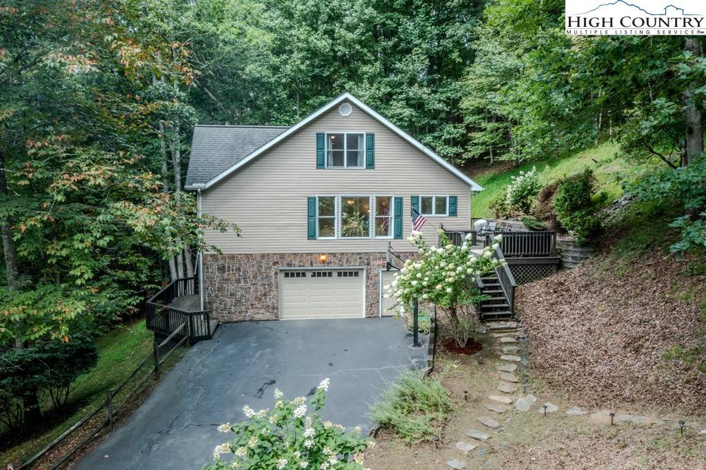 Banner Elk, NC 28604,563 Old Hartley RD