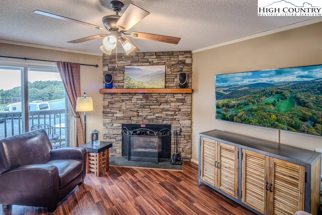 Beech Mountain, NC 28604,301 Pinnacle Inn RD #3222