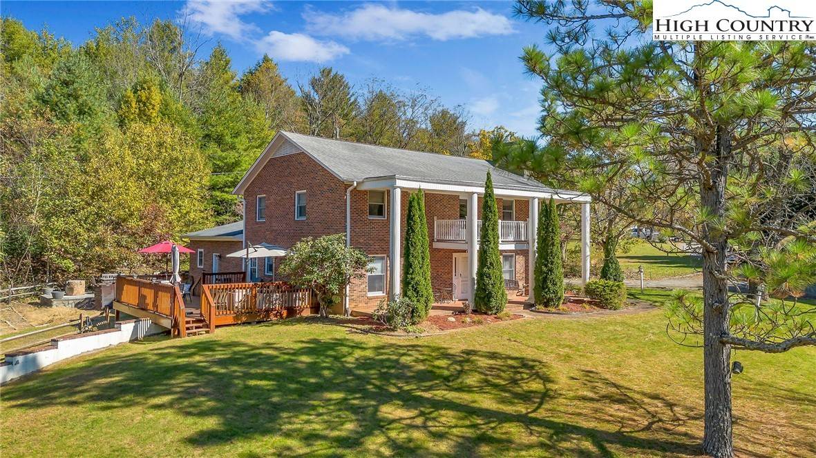 West Jefferson, NC 28694,4023 Nettle Knob RD