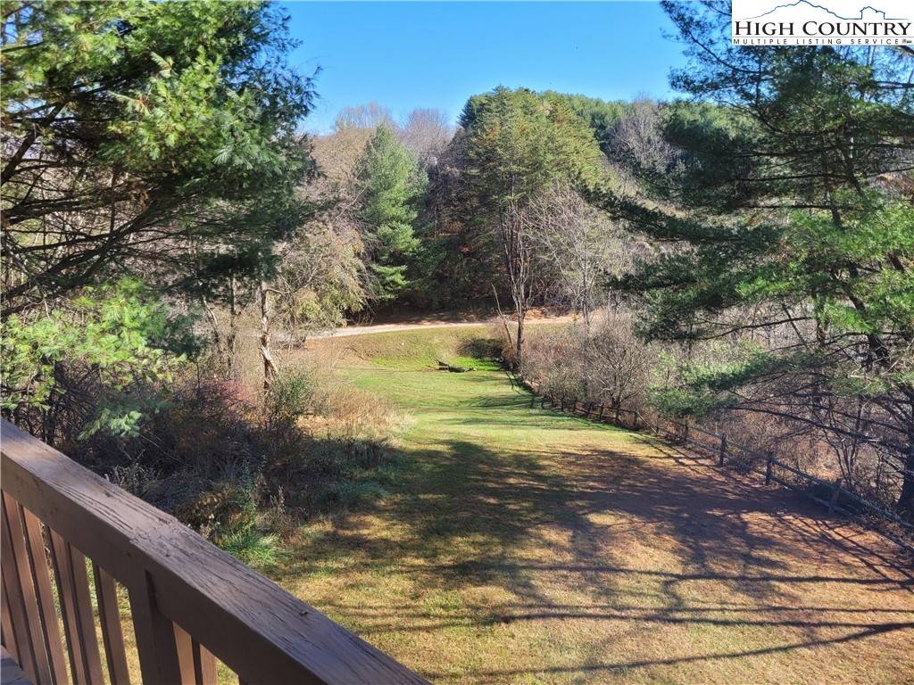 Grassy Creek, NC 28631,464 Lucky Hill RD