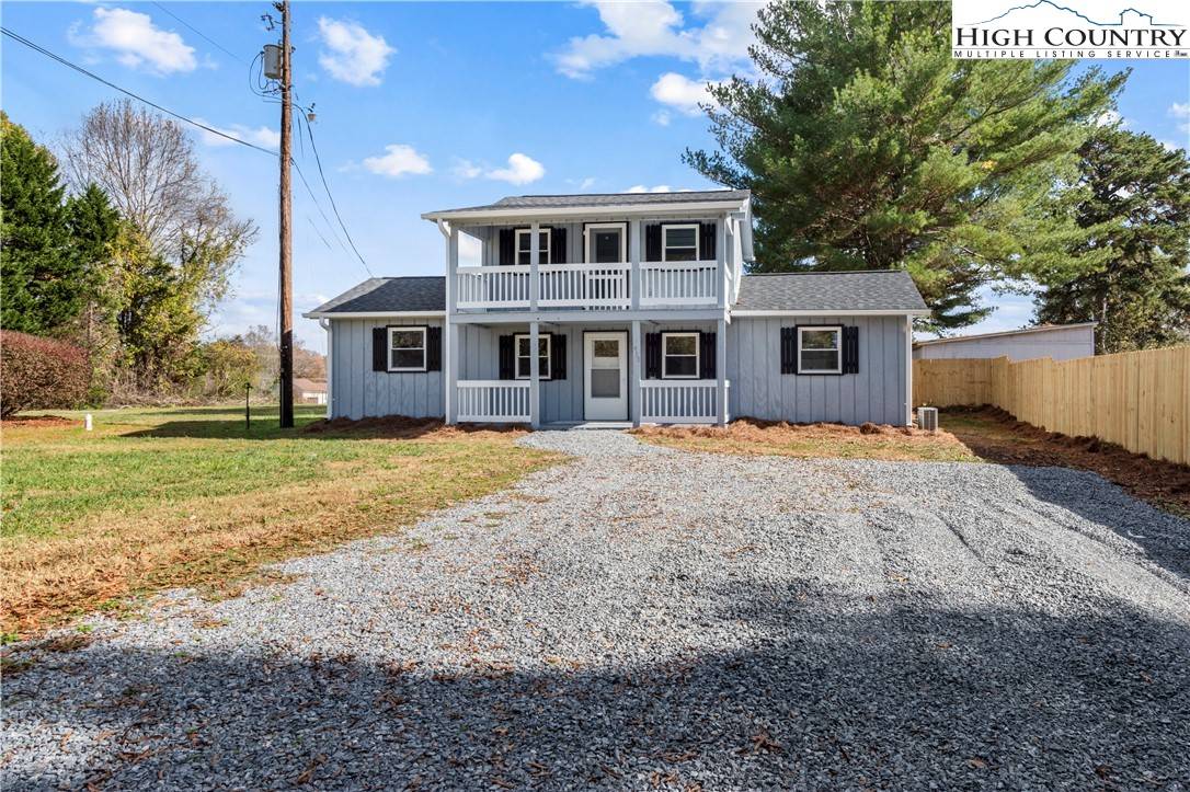 Yadkinville, NC 27055,411 Taylor Allen DR