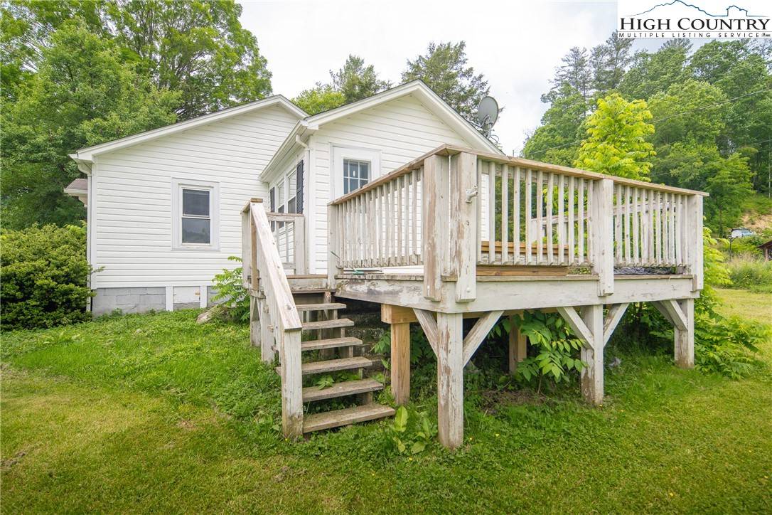 Sugar Grove, NC 28679,178 John Shell RD