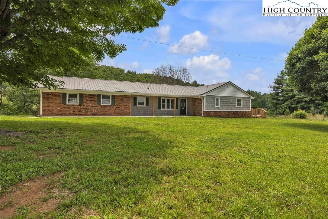 West Jefferson, NC 28694,276 Bob McNeill RD