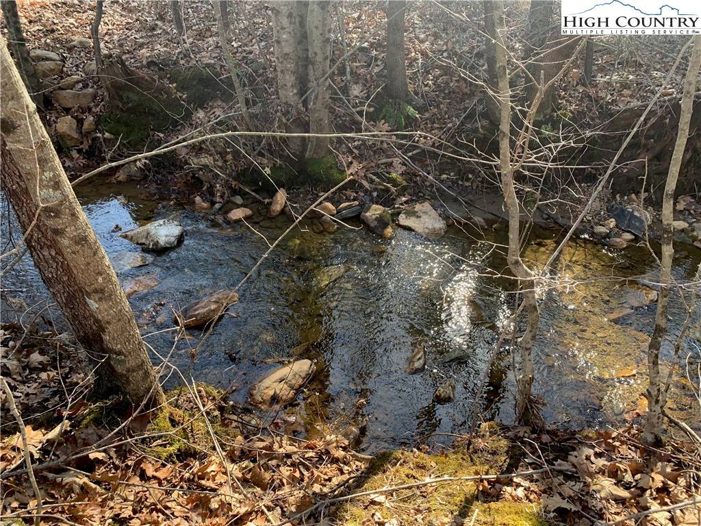 West Jefferson, NC 28694,3191 & 3193 Idlewild RD