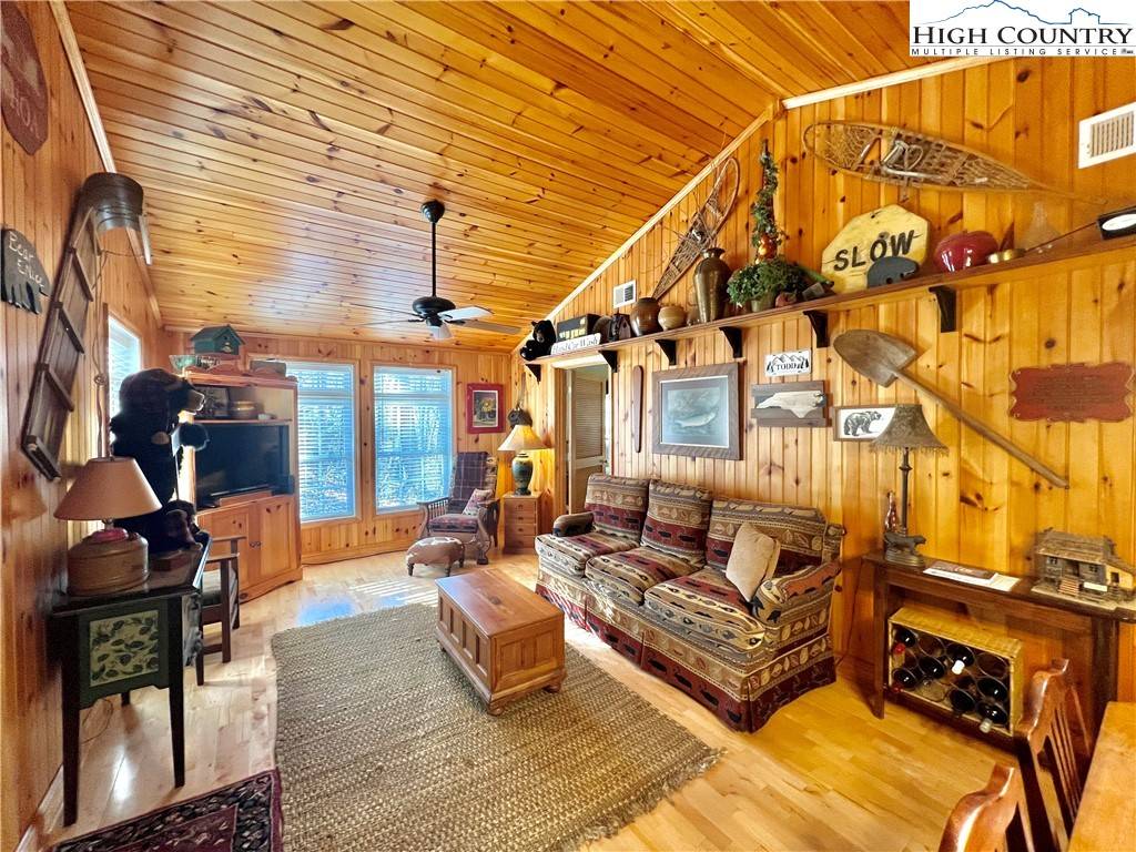 Todd, NC 28684,305 Laurel Mountain Estates
