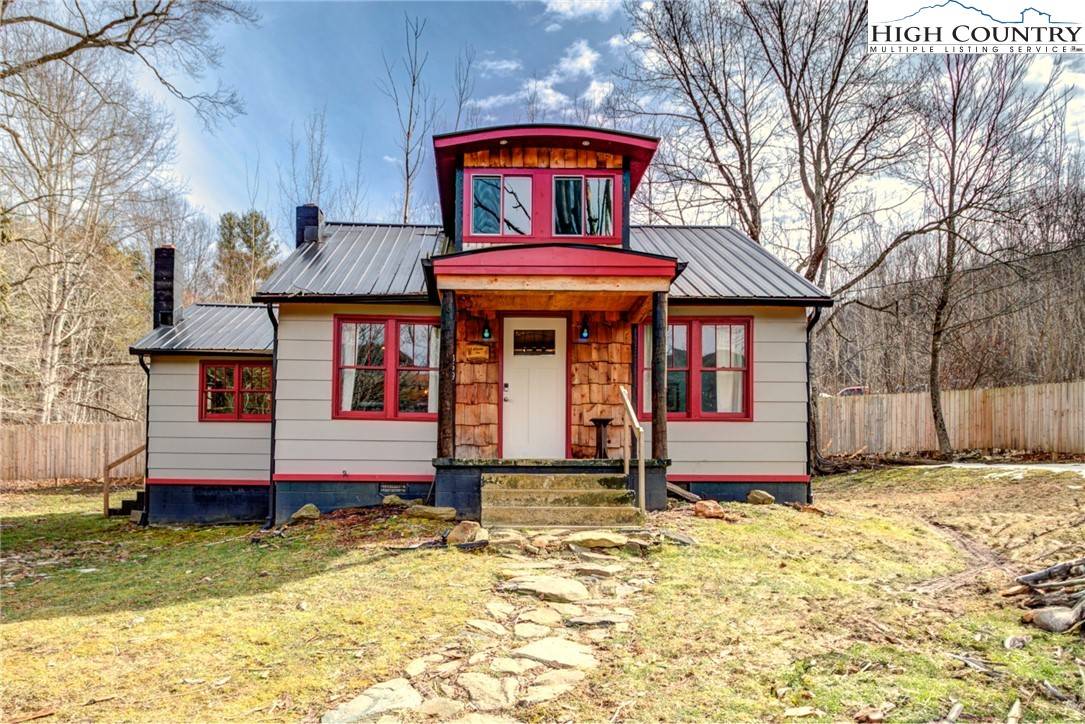 West Jefferson, NC 28694,1359 Buffalo RD