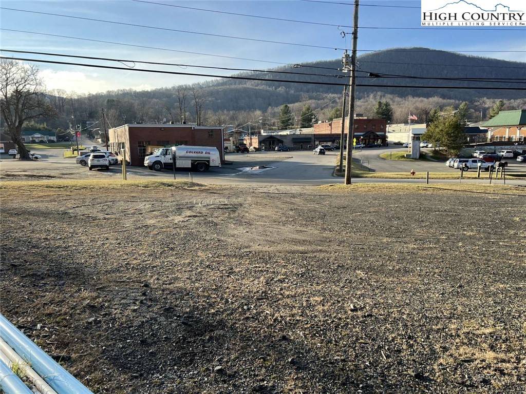 West Jefferson, NC 28694,0 Hice AVE
