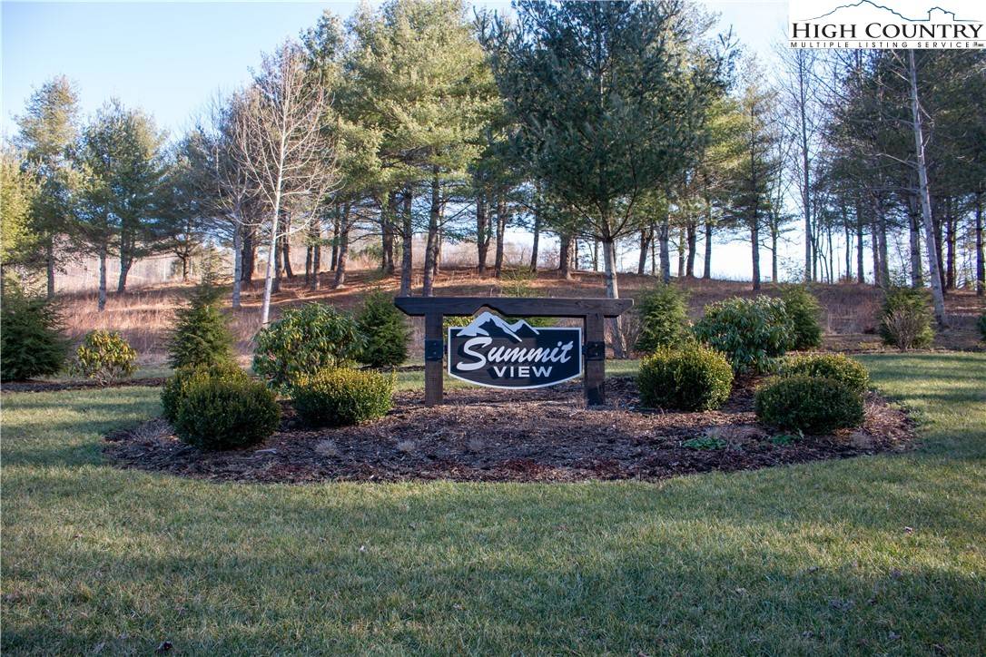 Spruce Pine, NC 28777,21 Mitchell Watch DR