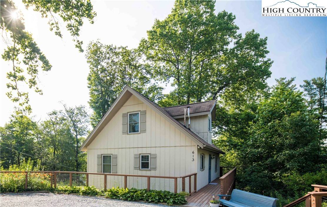 Blowing Rock, NC 28605,613 Laurel LN