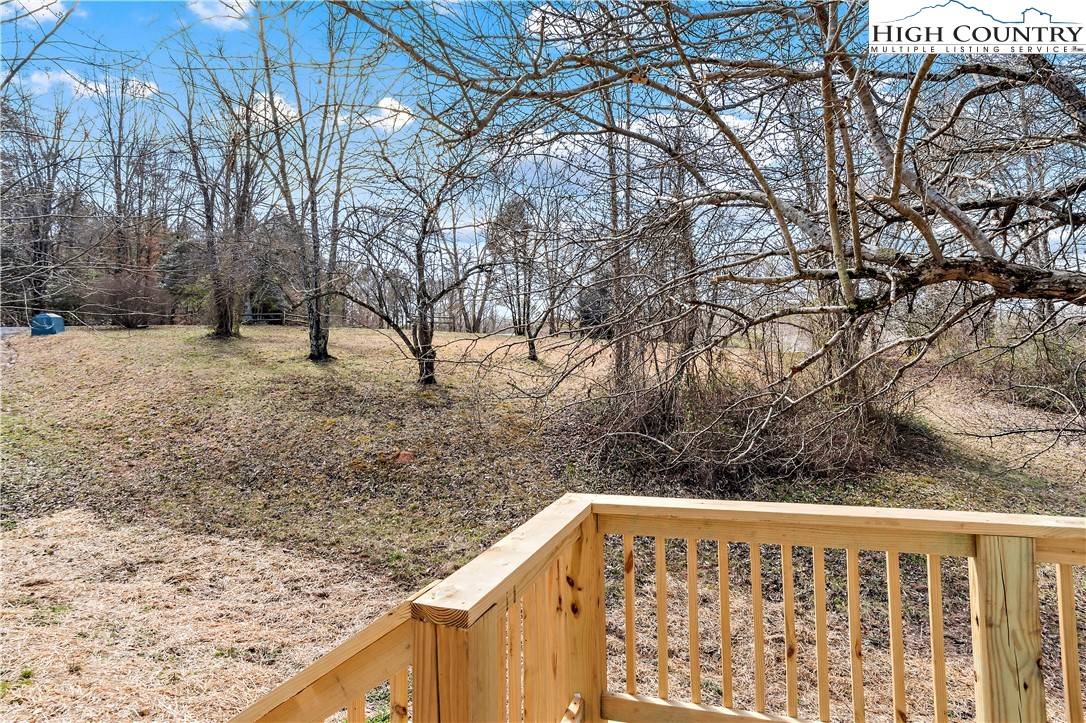 Boonville, NC 27011,1229 Lightning Cross RD