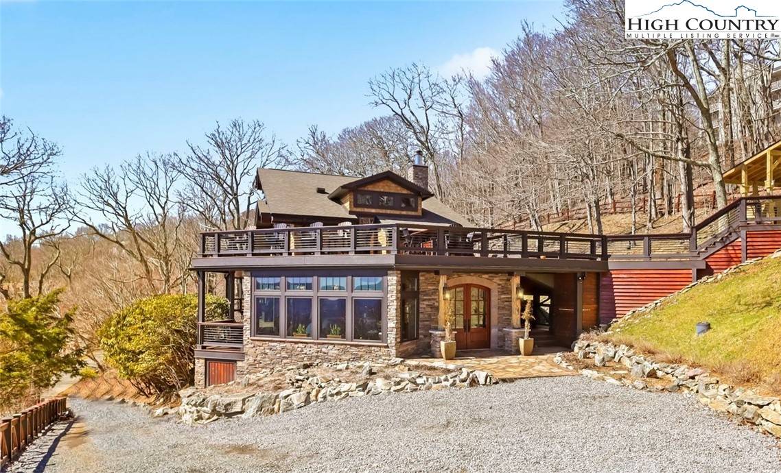 Banner Elk, NC 28604,201 Fox Run RD