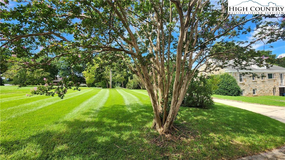 Valdese, NC 28690,112 NE Bleynat ST